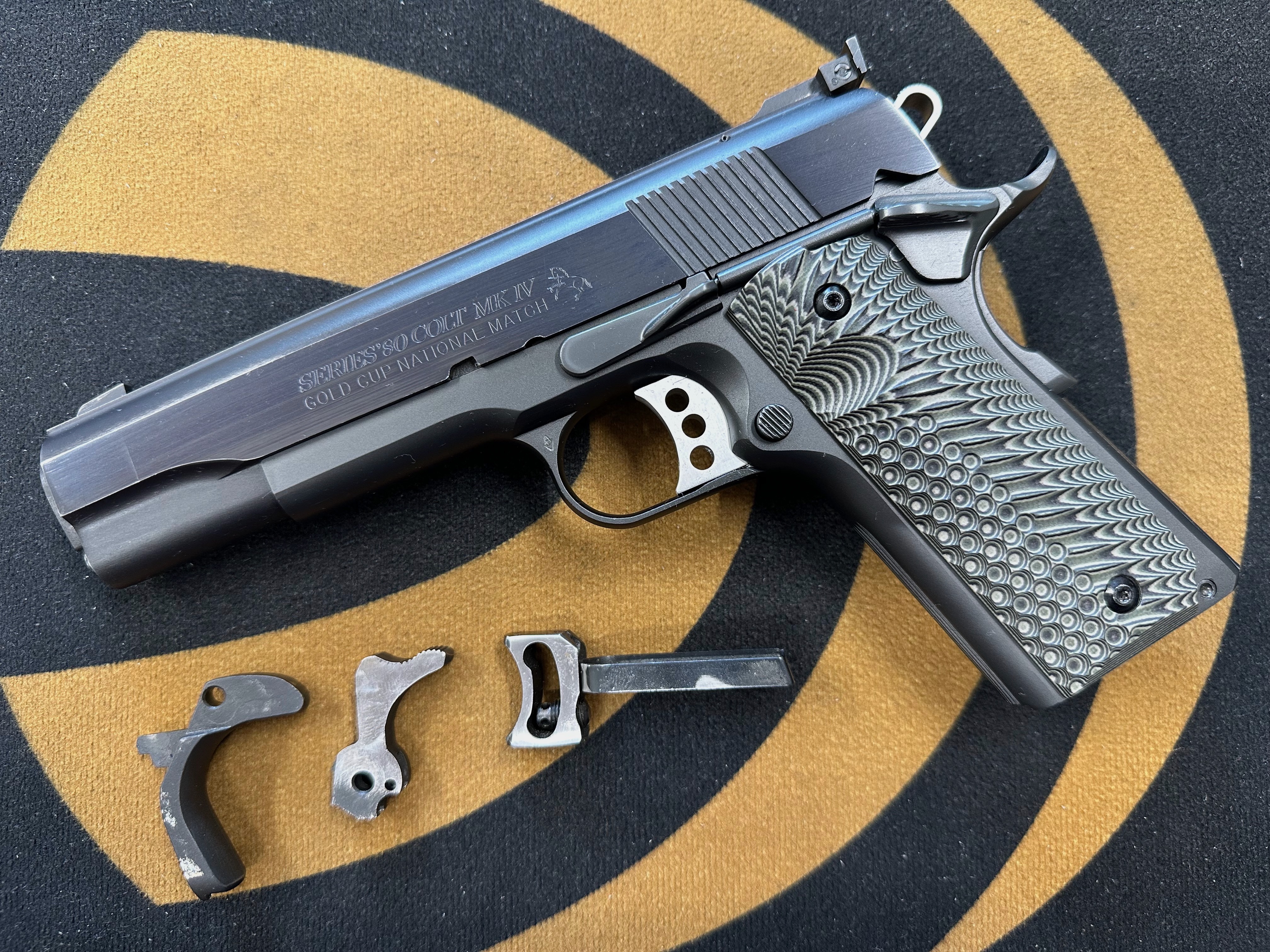 Úprava pistole Colt Gold Cup