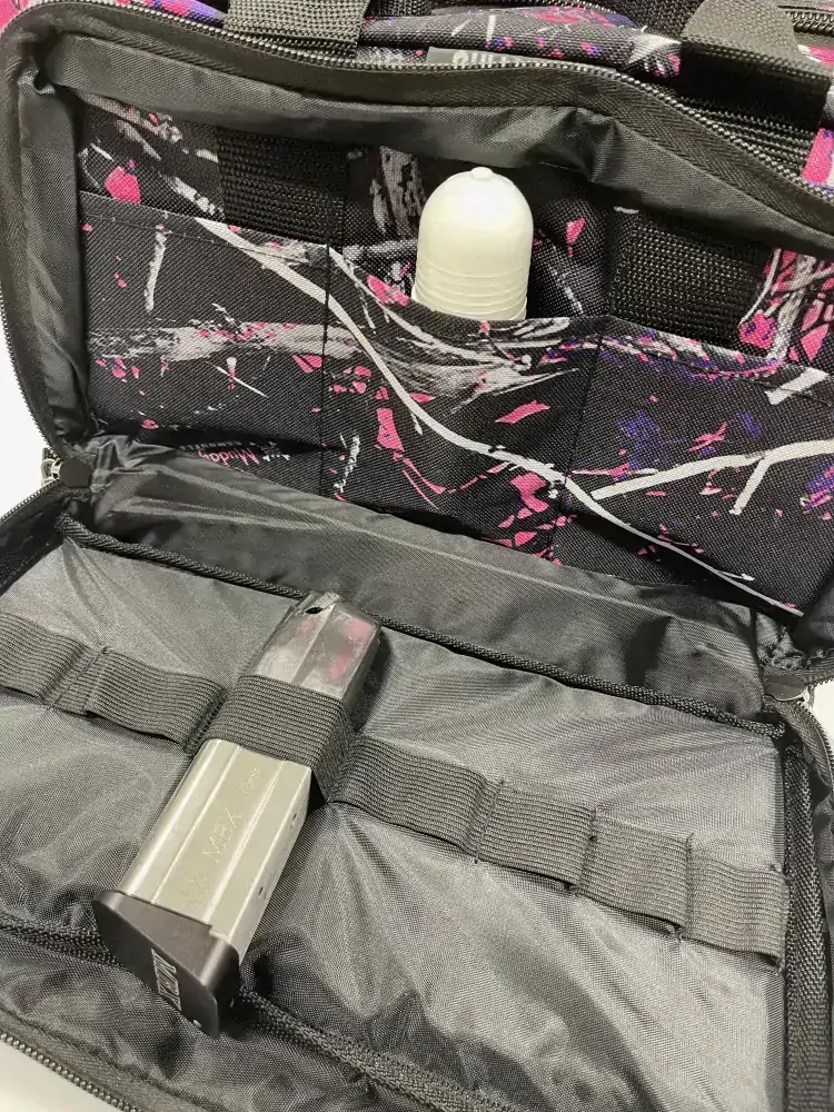 Menší střelecká taška Bulldog Muddy Girl 33x18x18cm