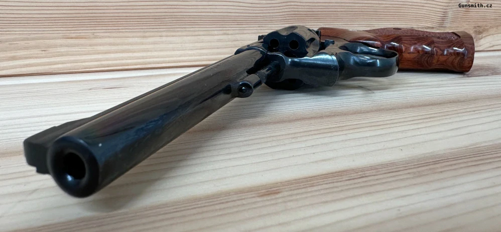 Revolver Smith & Wesson mod. 17-3 cal. .22LR