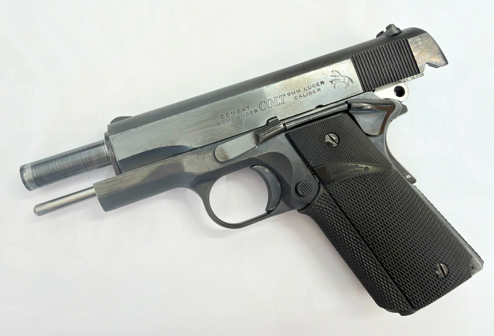 Pistole Colt 1911 Combat Commander 9x19