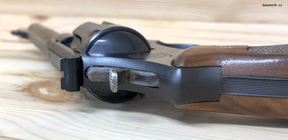 Revolver Smith & Wesson mod. 28-2 Highway Patrolman cal. .357 Magnum