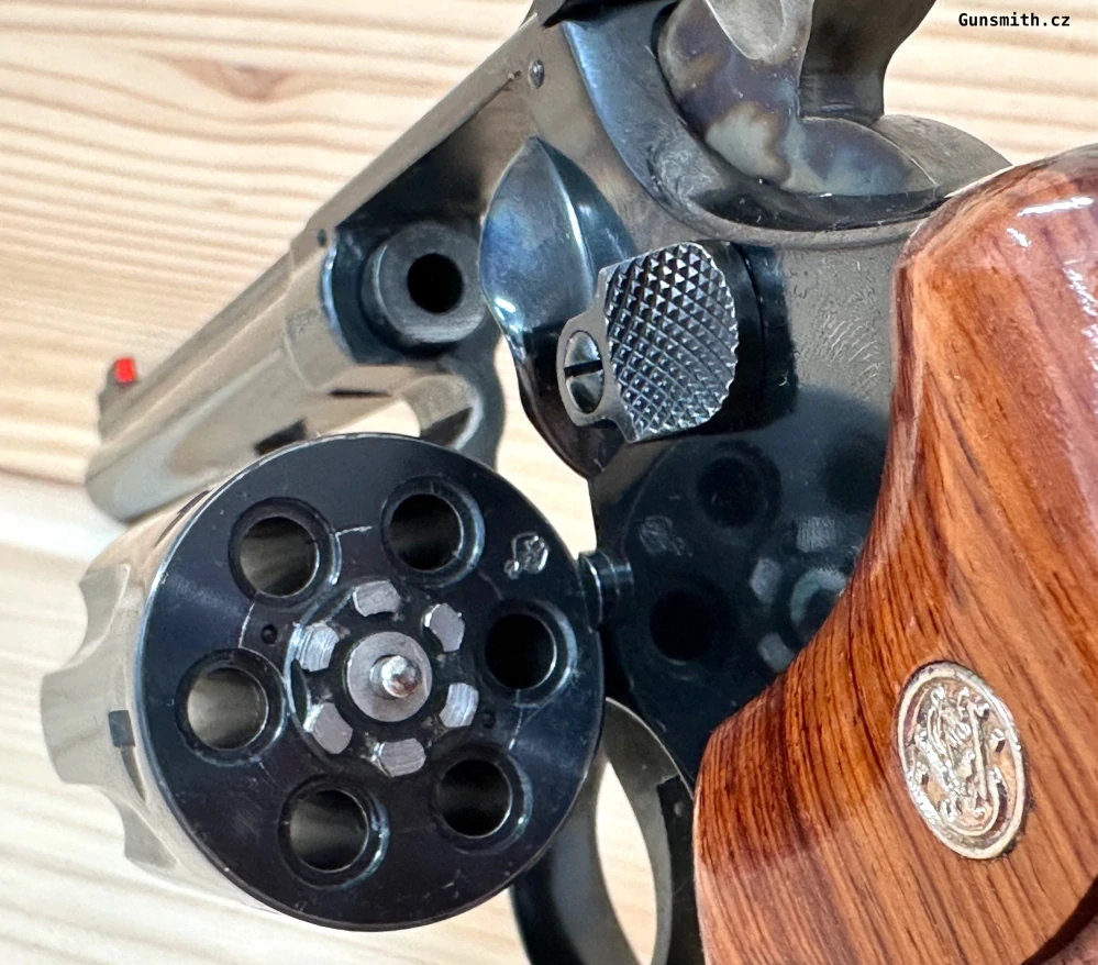 Revolver Smith & Wesson mod. 17-3 cal. .22LR