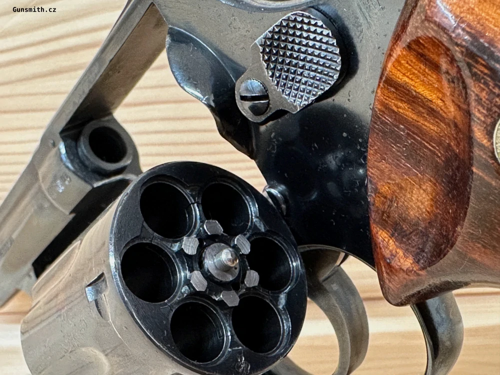 Revolver Smith & Wesson mod. 19-3 cal. .357 Magnum