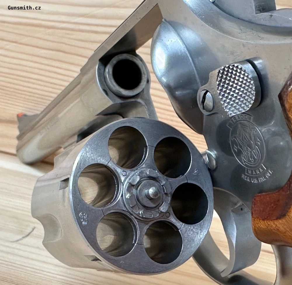 Revolver Smith & Wesson mod. 629-3 cal. .44 Rem. Magnum