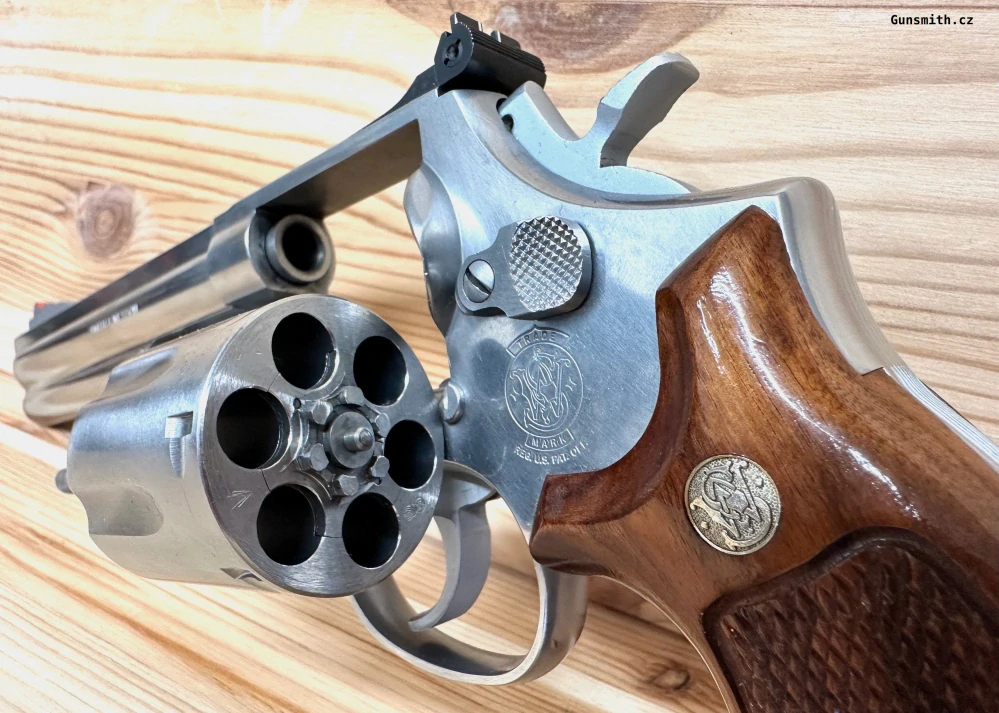 Revolver Smith & Wesson 686-3 .357 Magnum
