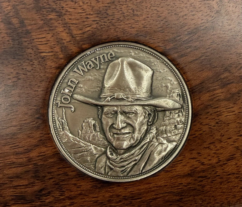 Puška opakovací Winchester 1894, cal. .32-40 Win. John Wayne Commemorative 