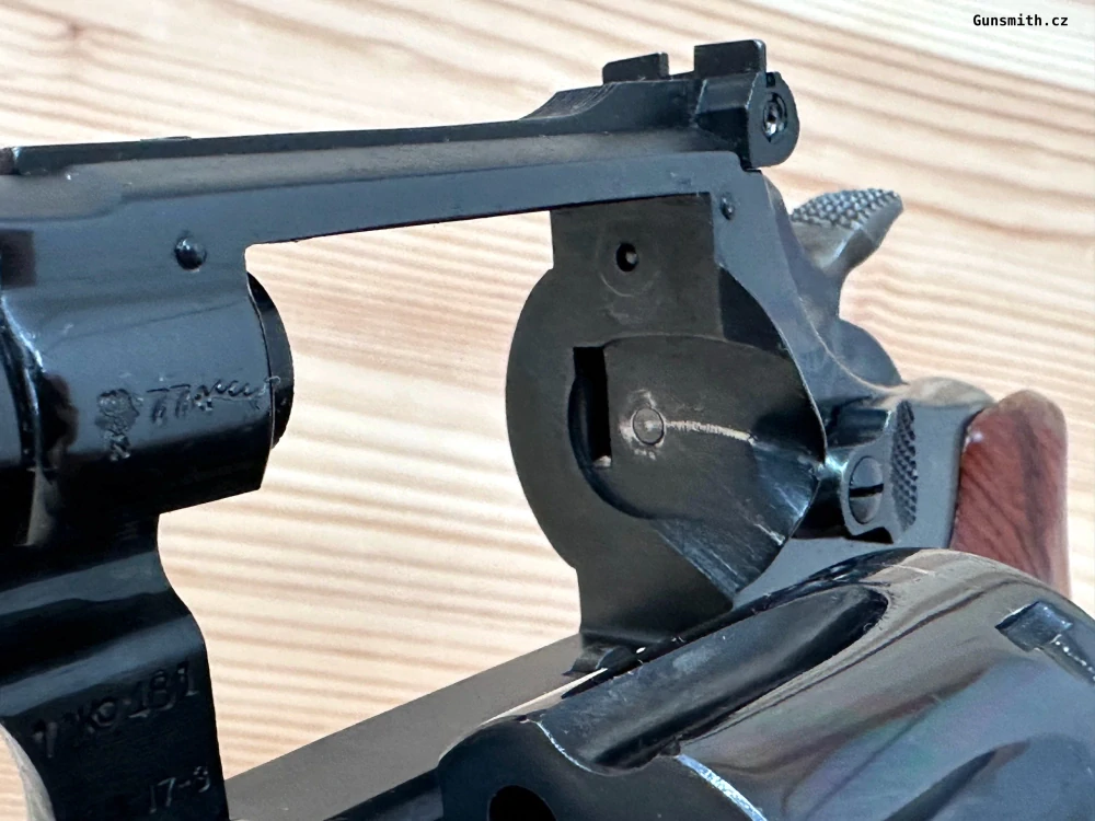 Revolver Smith & Wesson mod. 17-3 cal. .22LR