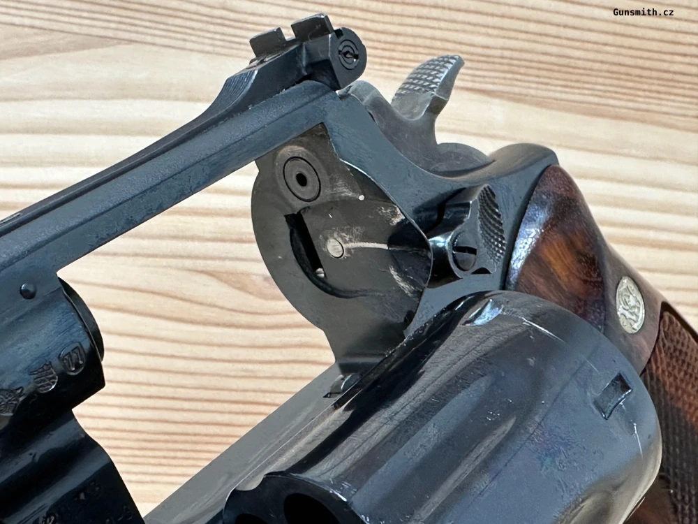 Revolver Smith & Wesson mod. 19-3 cal. .357 Magnum