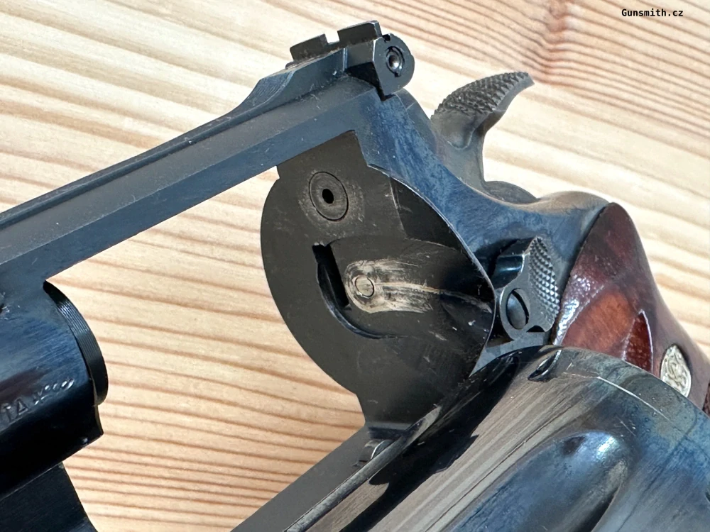 Revolver Smith & Wesson mod. 25-5 cal. .45 Colt