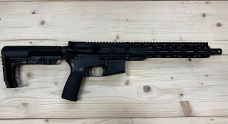 Puška samonabíjecí Radical Firearms RF-15 SBR, 10,5" .223