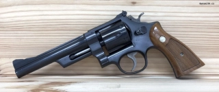 Revolver Smith & Wesson mod. 28-2 Highway Patrolman cal. .357 Magnum